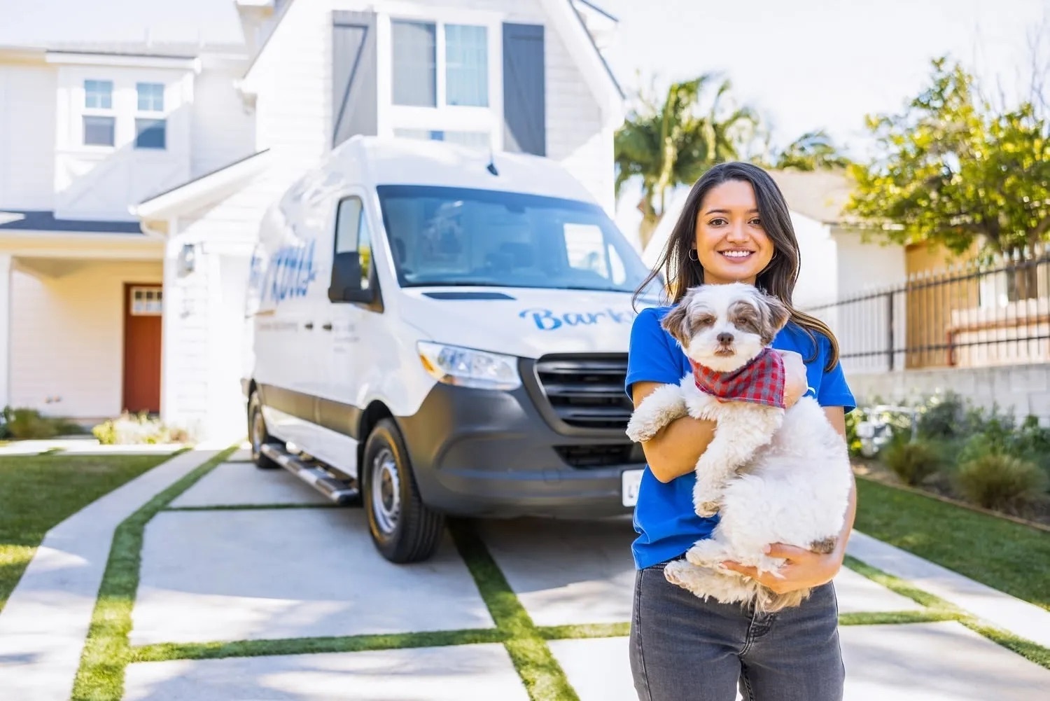 Barkbus Joins Forces with Groombuggy to Modernize Pet Care